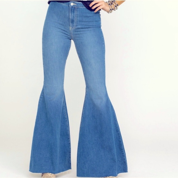 Free People, Curvy, Sailor tie cinch back, ultra hip loving, bell bottoms - Picture 9 of 9